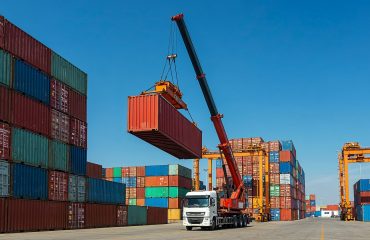 Exportações brasileiras para a China disparam 41% em novembro, segundo MDIC.